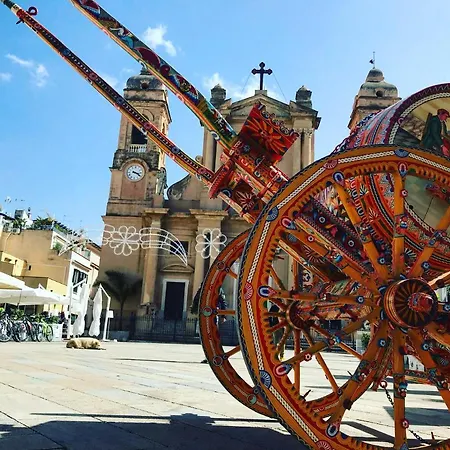 B&B Amantea Monument