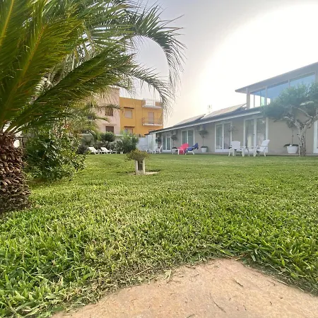 Amantea Monument B&B 테라시니