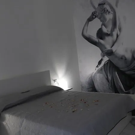 Amantea Monument Bed & Breakfast Terrasini