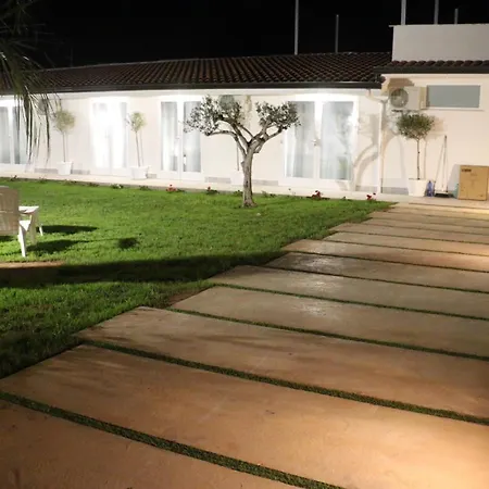 Bed & Breakfast Amantea Monument